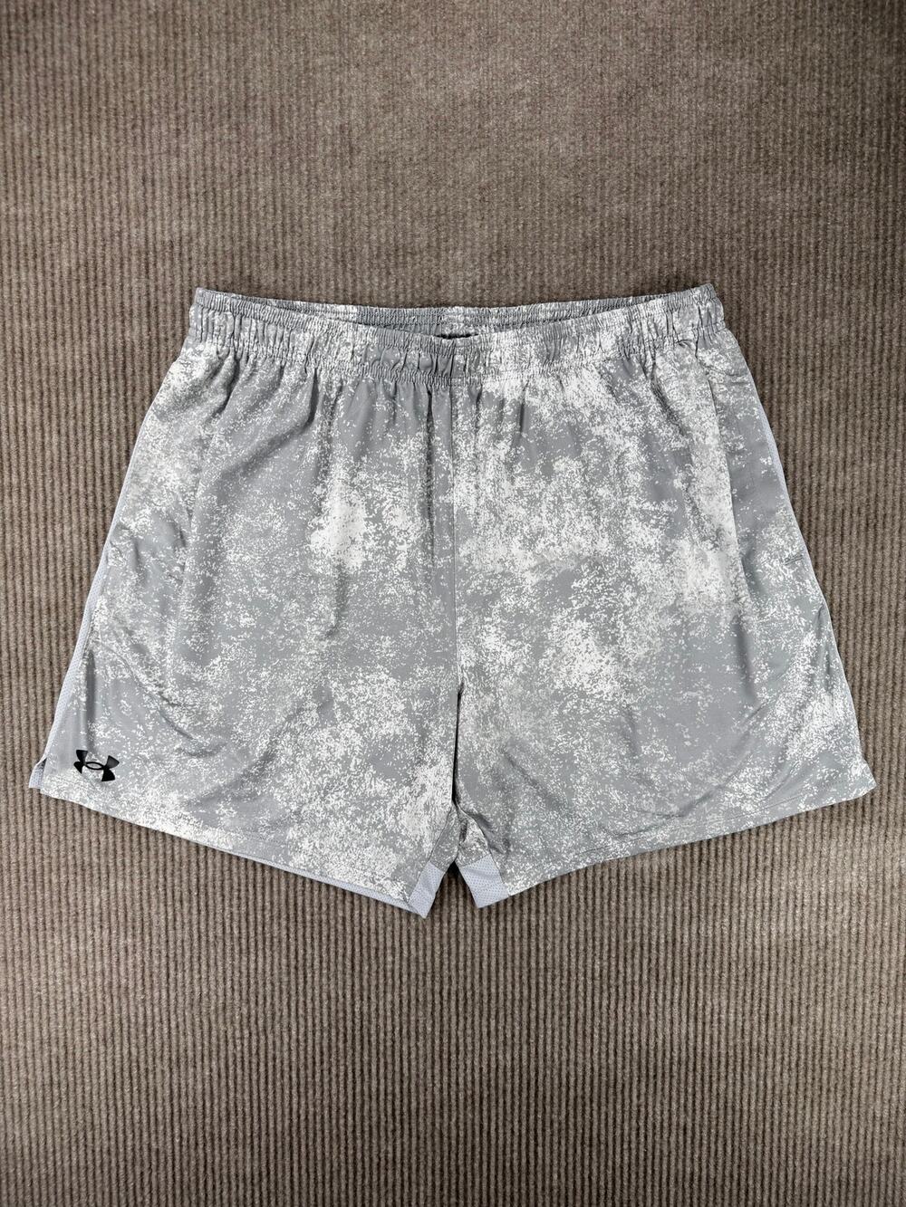 Under Armour Men XL Tech Vent 7" Printed Gym Shorts Gray Cloud